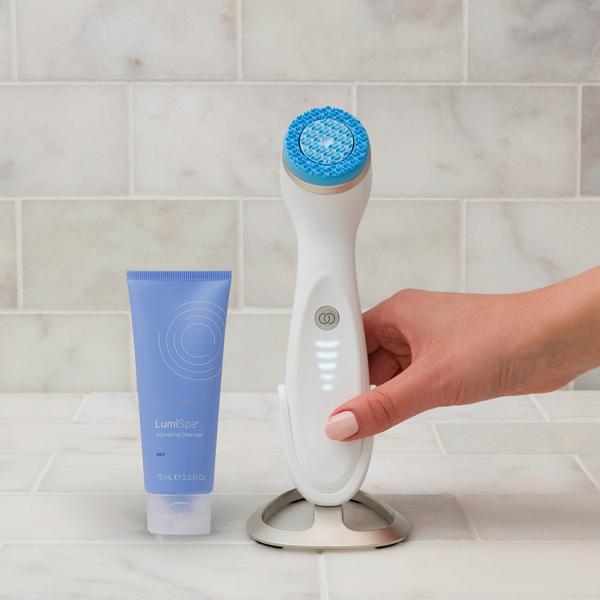 lumispa-activating-cleanser-oily